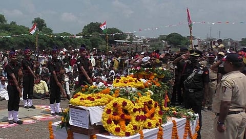 शहीद जवान मनोहर पाटील यांना अखेरचा निरोप