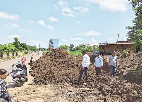 नगर : जेऊरला गॅस पाईपलाईनचे काम बंद पाडले