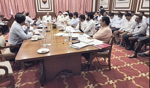 कर्जत : भूसंपादनाच्या मोबदल्यासाठी महसूलमंत्र्यांकडे बैठक