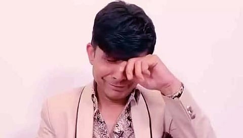 तुरुंगाची हवा खात अन् पाण्याचे घोट घेत KRK चे 10 किलो वजन घटले!