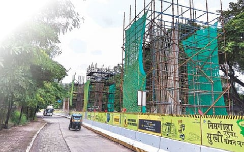 पुणे : सहा महिन्यात ९३ खांब, हिंजवडी- शिवाजीनगर मेट्रोेचे तीन ठिकाणी काम सुरू