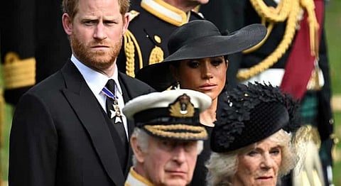 Prince Harry : ब्रिटन राजघराण्यातील मतभेद पुन्हा चव्हाट्यावर, पत्नीचा अपमान प्रिन्स हॅरीच्या जिव्हारी!