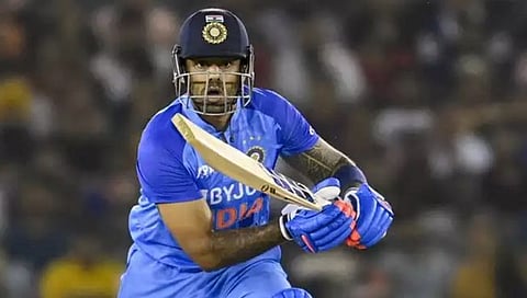 सूर्यकुमारचा झंझावात, विराटच्या ‘त्या’ विक्रमाशी केवळ ६४ व्या सामन्यातच बरोबरी!