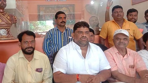 कुडाळ : हिंमत असेल तर रिंगणात उतराच; आमदार वैभव नाईकांचे निलेश राणेंना आव्हान