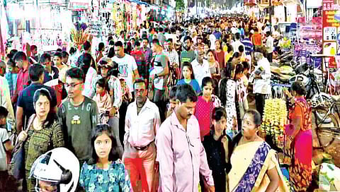 बेळगाव : खरेदीला उधाण, आज लक्ष्मीपूजन