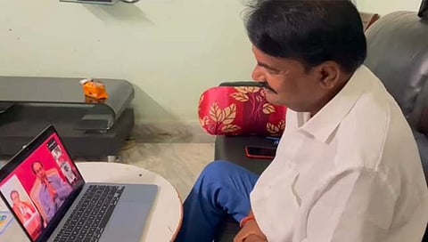 तुमच्या साथीने पुन्हा पक्षाची उभारणी करू : उद्धव ठाकरेंनी साधला माजी आमदारांशी संवाद