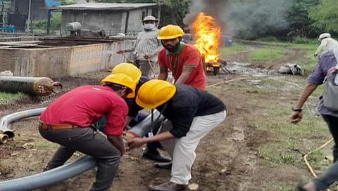 ठाणे : आपत्कालीन वाहिकेचे सराव प्रात्यक्षिक, दुर्घटना टाळण्यासाठी कामाचे लक्षवेधी पाऊल