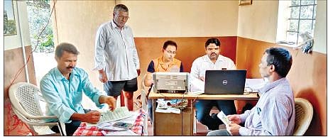 बेळगाव : दिवाळीतही अंधार, आक्षेप हाच आधार