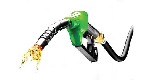 पाकिस्तानात महागाईचा कहर; पेट्रोल 282 रुपये प्रतिलिटर