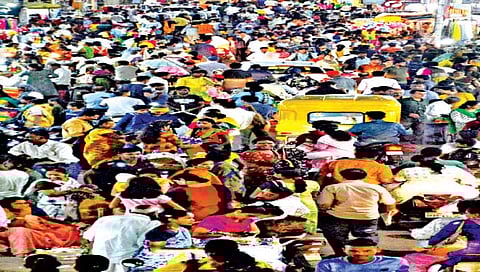 कोल्हापूर : खरेदीला उधाण! … दिवसभर बाजारपेठांमध्ये गर्दी