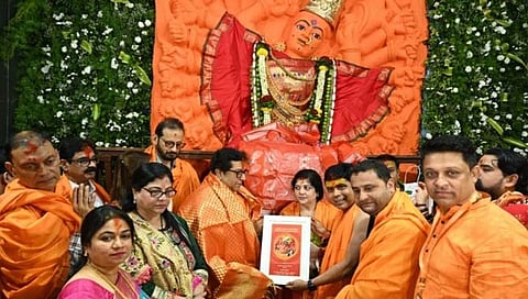 नाशिक: सप्तशृंग देवीच्या महापूजेचा मान सर्वसामान्य भाविकाला
