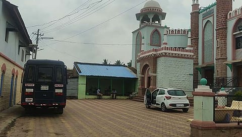 बेळगाव : आक्षेपार्ह स्टेटस लावल्याप्रकरणी ८ जणांवर गुन्हा दाखल