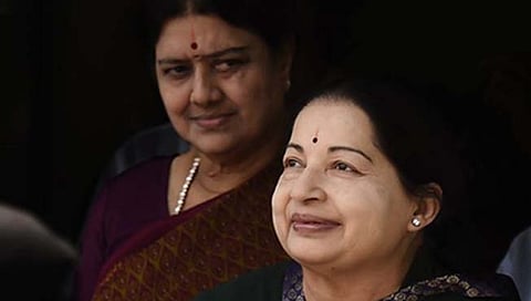 Jayalalithaa’s death | जयललितांच्या मृत्यूला शशिकला जबाबदार, चौकशी समितीचा निष्कर्ष