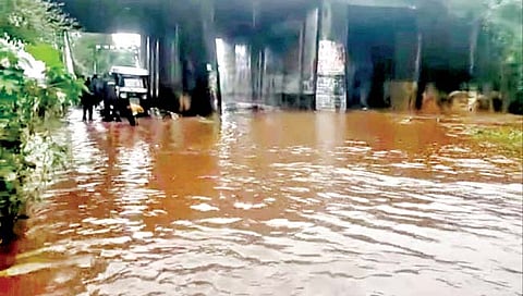 कोल्हापूर : हातकणंगले-इचलकरंजी संपर्क तुटला; रेल्वे प्रशासनाचा गलथान कारभार