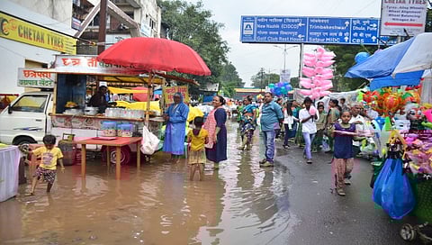 नाशिक : कालिका यात्रोत्सवात पाणीच पाणी (छाया : हेमंत घोरपडे)