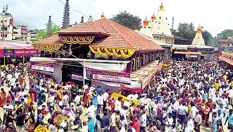 कोल्हापूर : अंबाबाई दर्शनाला पाच लाखांवर भाविक