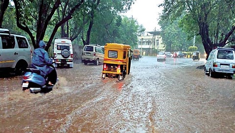 कोल्हापूर : का रेंगाळला परतीचा पाऊस?