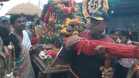 मोरगाव : मयुरेश्वराच्या पालखीची तब्बल साडेचौदा तास मिरवणूक, पारंपरिक, ऐतीहासीक राजेशाही दसरा उत्साहात