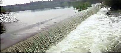 लोणी भापकर : वाकी धरण भरले; सतर्कतेचा इशारा