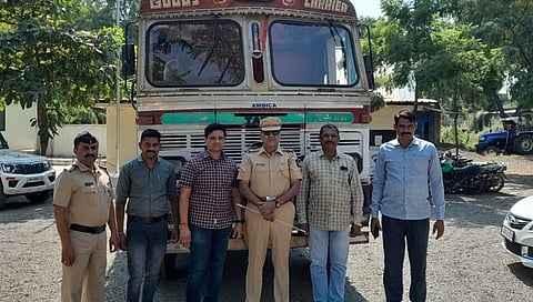 ट्रक चोरी