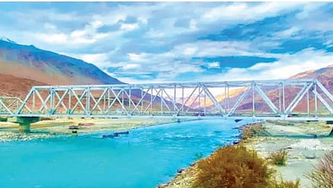 चीन-पाकिस्तानविरुद्ध सीमेवर 75 सुरक्षा कवच