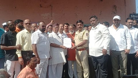 नाशिक : गोवंश हत्या करणाऱ्यांना अटक करा, भगूर विश्व हिंदू परिषदेचा मोर्चा