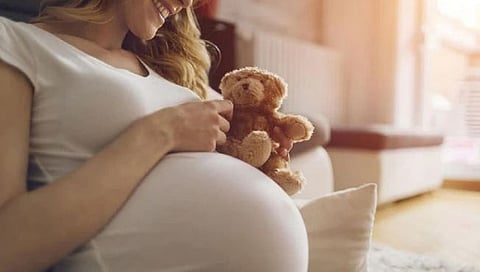 Child obesity: महिलेने गरोदरपणात प्रक्रियायुक्त अन्न खाल्ल्यास अपत्य लठ्ठ होण्याचा धोका; संशोधनातून निष्कर्ष