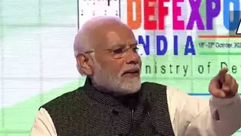 Defence Expo 2022 : ‘डिफेन्स एक्स्पो’च्या माध्यमातून भारताच्या व्यवसाय कौशल्यांवर जगाचा विश्वास दृढ होईल; पंतप्रधान नरेद्र मोदी