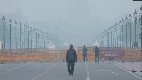 दिल्लीतील हवा अजूनही खराब : बांधकाम, तोडकामांवर बंदी कायम