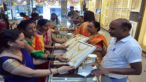 नाशिकमध्ये दसर्याच्या मुहूर्तावर कोट्यवधींची उलाढाल