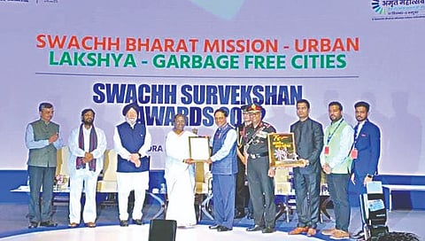 स्वच्छता सर्वेक्षणात नाशिकचे देवळाली कॅन्टोन्मेंट देशभरात प्रथम, राष्ट्रपतींच्या हस्ते गौरव