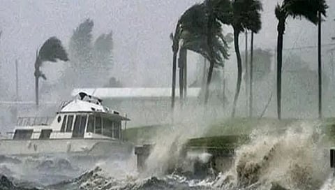 Cyclone Sitrang : ‘सितरंग’ चक्रीवादळाचा बांगलादेशला तडाखा; ५ जणांचा मृत्यू
