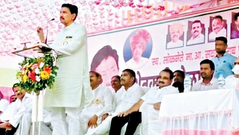 सातारा : म्हणे यांनी अडवलं; हे वॉचमन आहेत का? आ. रामराजेंचा आ. गोरेंना टोला