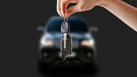 कार चोरीला