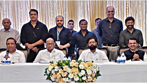 राजकारणात कट्टर शत्रुत्व; क्रिकेटमध्ये मात्र मित्रत्व!