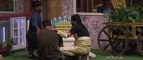 Bigg Boss Marathi season 4: Day 1 : पहिल्याच दिवशी घडलं असं काही की योगेशचे अश्रू अनावर झाले !