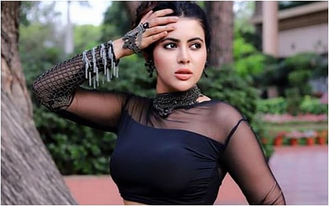 इस्लामच्या वाटेवर चालण्यासाठी आणखी एका अभिनेत्रीचा अभिनयाला रामराम