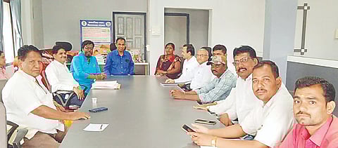 काम पूर्ण झाल्यानंतर पाणीयोजनेचे हस्तांतरण ; पुणतांबेकरांचा बैठकीत ठाम निर्धार