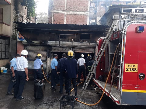 पुण्यात एका हॉटेलमध्ये लागलेल्या आगीत सहा वर्षाच्या चिमुकलीचा दुर्दैवी मृत्यू