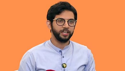 महाराष्ट्राचे मंत्रिमंडळ गुजरातच्या प्रचारात व्यस्त; आधी प्रकल्प आता मंत्रिमंडळ पाठवले : आदित्य ठाकरे