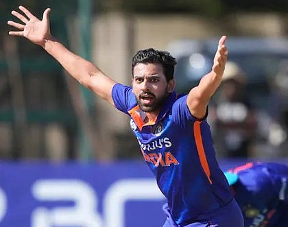 ‘Team India’ला आणखी एक धक्का! जडेजा, बुमराह पाठोपाठ Deepak Chahar टी 20 विश्वचषक स्पर्धेतून बाहेर