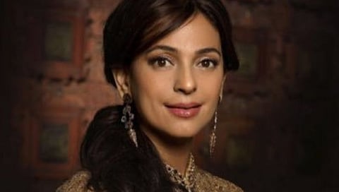 Juhi Chawala’s Twit : दक्षिण मुंबईतील हवेतील दुर्गंधीवर जुही चावलाची तक्रार, वाचा काय म्हणाली?