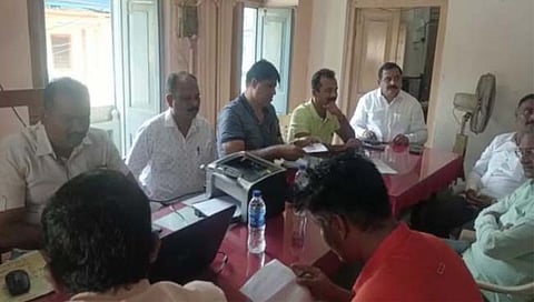 ठाकरे गट प्रतिज्ञापत्र पडताळणी प्रकरणी कुरुंदवाड पोलीस ठाण्यात पथक दाखल