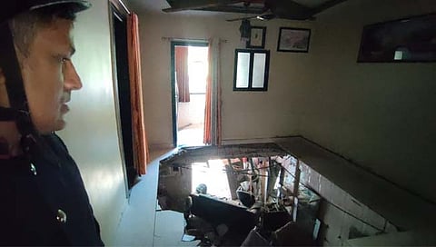 ठाणे : कळव्यात स्लॅब कोसळून ३ जण जखमी