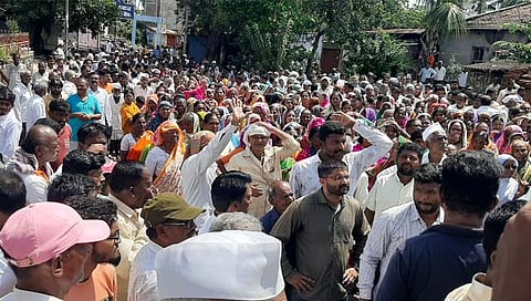 कोल्हापूर : शिरटी येथील तंटामुक्त अध्यक्ष निवड सभा बरखास्त