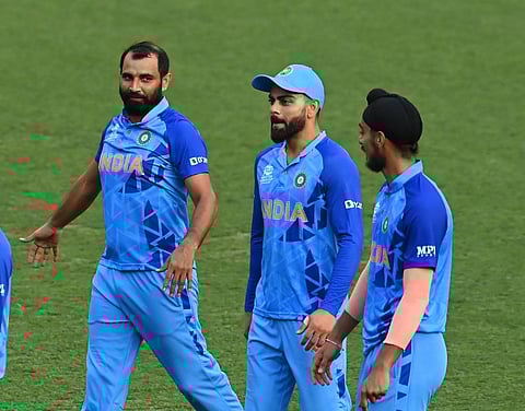 Warm-up Match : जबरदस्त शम्मी आणि विराटचा अप्रतिम कॅच! ऑस्ट्रेलिया भूईसपाट