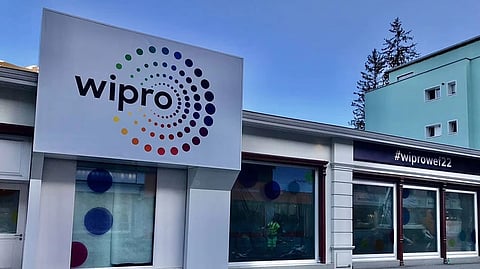 Moonlighting प्रकारावरून विप्रो कंपनी नरमली, कंपनीचे सीईओ म्हणाले…