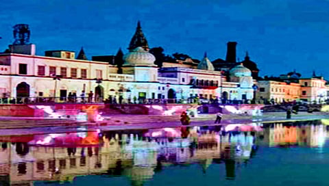 Ayodhya | अयोध्येतील कोसी परिक्रमेदरम्यान चेंगराचेंगरी, अनेकजण जखमी, ५ महिलांची प्रकृती गंभीर