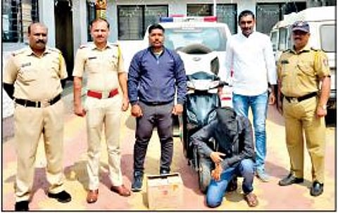 सातारा : अवैध दारू वाहतूक करणार्याला अटक