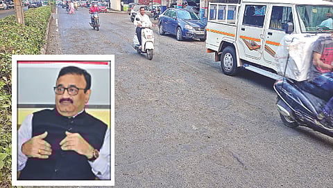 आयुक्त साहेब, हे वागणं बर नव्हं!